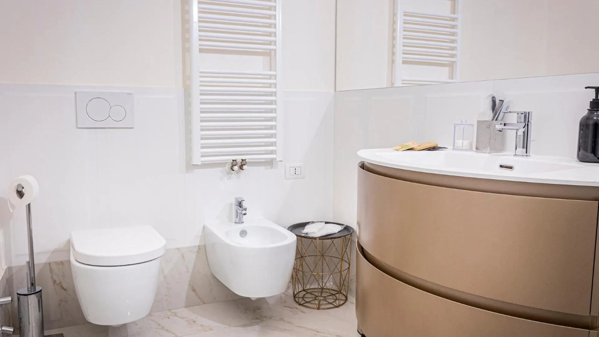 Luxury Sant'Ambrogio Apartment Milano Italia