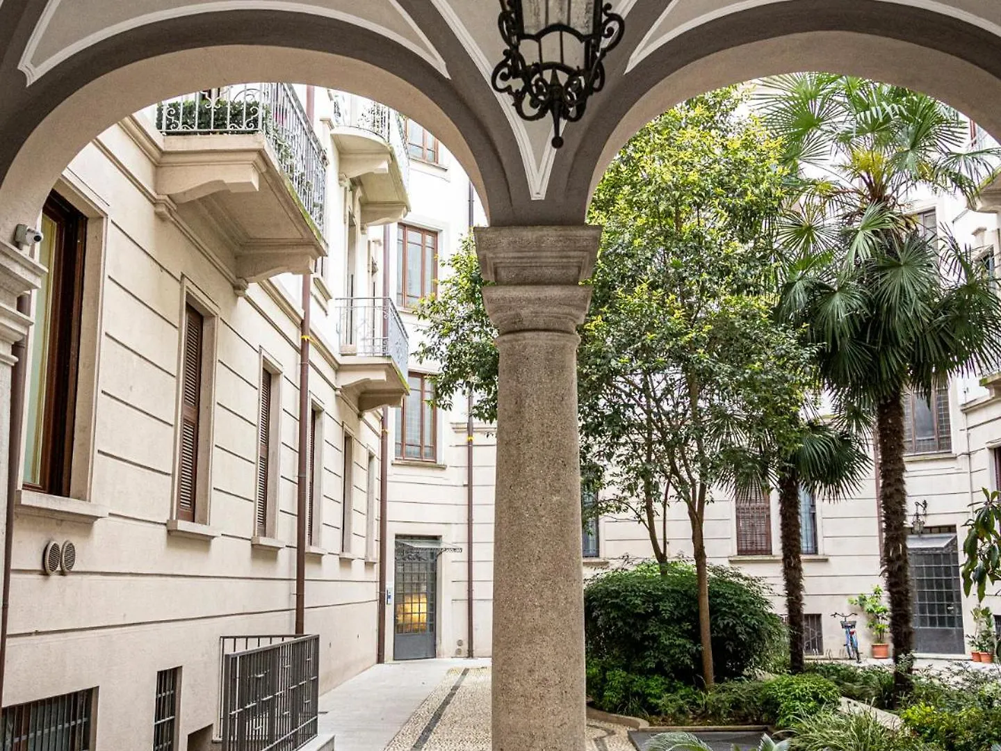 Luxury Sant'Ambrogio Apartment Milano