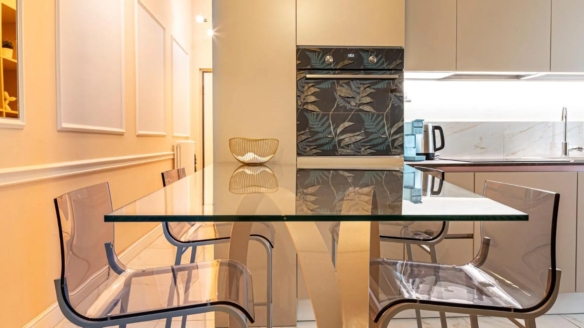 Luxury Sant'Ambrogio Apartment ミラノ