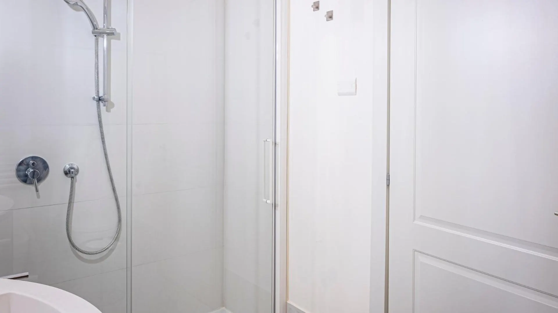 Luxury Sant'Ambrogio Apartment ミラノ